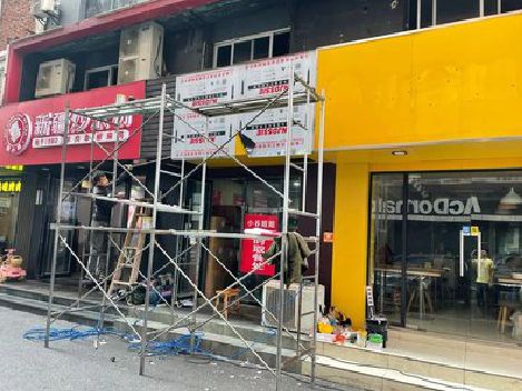 芦溪制作广告招牌如何避免它发黄？